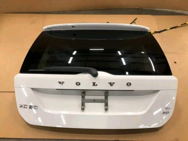 2010 - 2011 volvo xc60 rear tailgate - Image 6