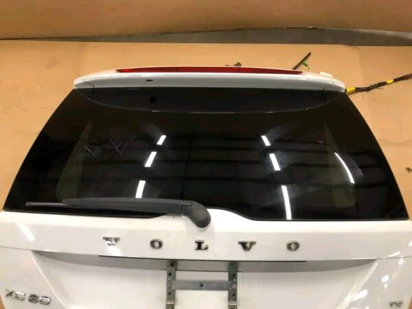 2010 - 2011 volvo xc60 rear tailgate