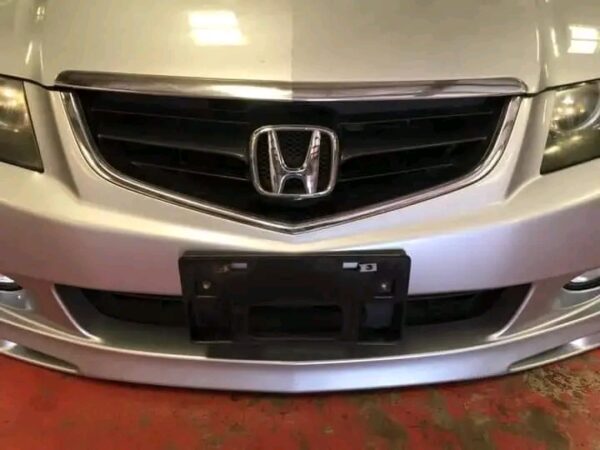 JDM Honda Accord Euro R CL7 / Acura TSX CL9 04-05 Front Conversion Clip Also Fits TSX 06-08 Includes: Front Bumper Front Euro R Lip Grill Headlights Fog Lights Radiator Support Radiator Radiator fans Left & Right Fenders Hood Will ship if need be. - Image 5
