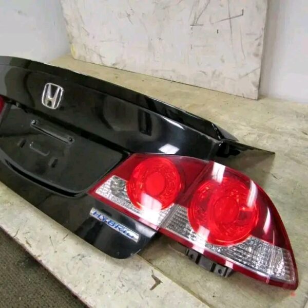 2006-2011 JDM Honda Civic OEM trunk with tail lights - Image 3