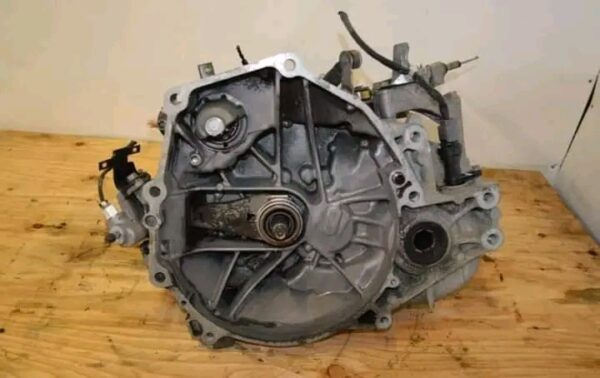 JDM 2001 - 2005 HONDA CIVIC 1.8L. 5-SPEED MANUAL TRANSMISSION D17A.