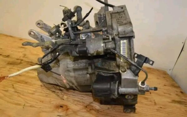 JDM 2001 - 2005 HONDA CIVIC 1.8L. 5-SPEED MANUAL TRANSMISSION D17A. - Image 4