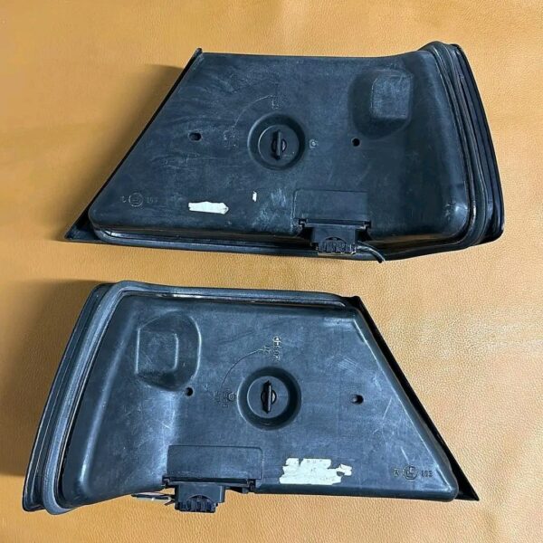 Mercedes-Benz W124 C124 Complete tail lights Genuine Used excellent condition Left & Right - Image 5