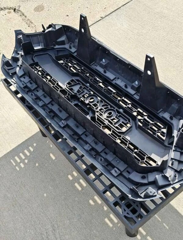 16-23 Toyota TRD PRO Tacoma Grill assembly - Image 8