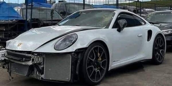 GARBAGE PORSCHE 911 - Image 6