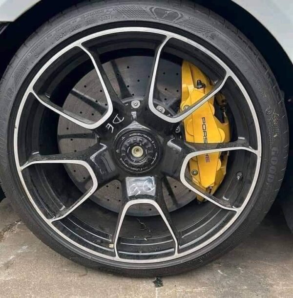 GARBAGE PORSCHE 911 - Image 8
