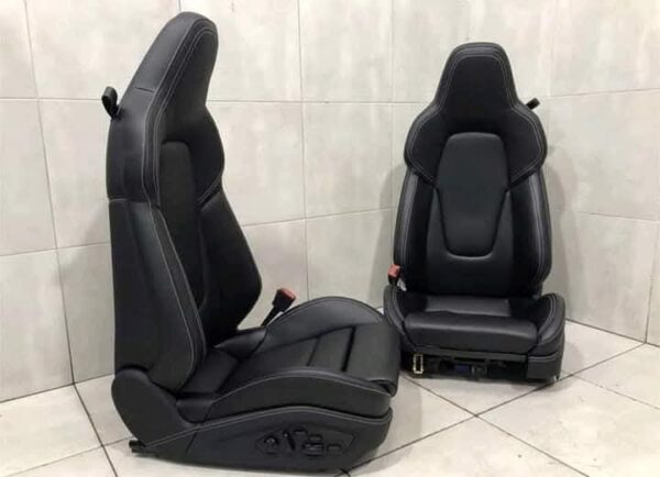 2022 992 911 PORSCHE GTS GT3 TOURING 18-WAY LEATHER SEATS SPORT BLACK SILVER - Image 3