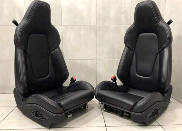 2022 992 911 PORSCHE GTS GT3 TOURING 18-WAY LEATHER SEATS SPORT BLACK SILVER