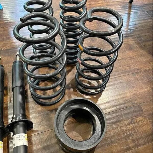 2018 Toyota 4Runner without X-REAS Factory Struts/Springs. - Image 3