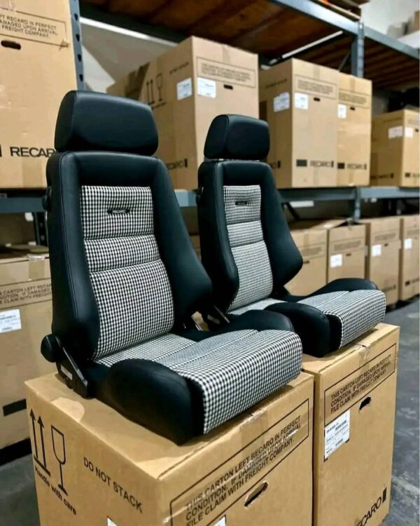 Set of Recaro Classic LX in black leather with houndstooth inserts! - Image 3